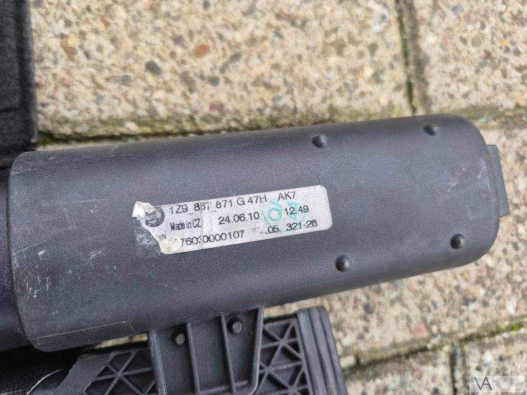 Skoda Octavia station 2005 - 2012 rolhoes rollo hoedenplank, Auto-onderdelen, Interieur en Bekleding, Gebruikt, -, -, Ophalen of Verzenden