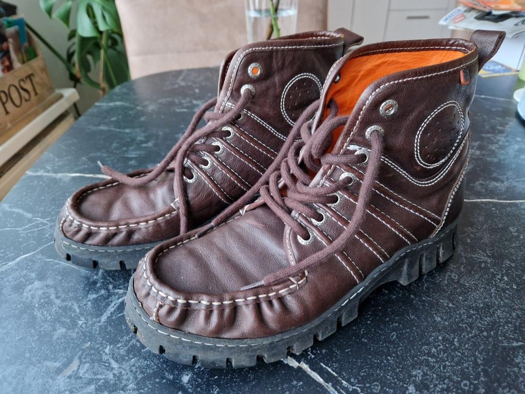 Megamok Mag bruin mt 43 dames leren schoen IN PRIJS VERLAAGD, Kleding | Dames, Schoenen, Ophalen of Verzenden, Zo goed als nieuw