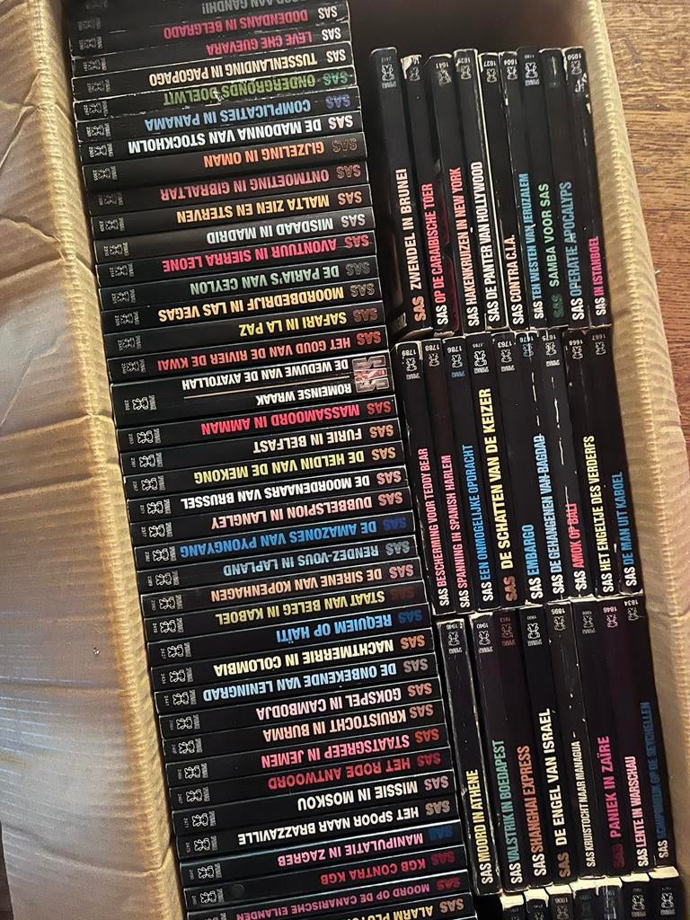 Sas Boeken, Ophalen of Verzenden, Zo goed als nieuw