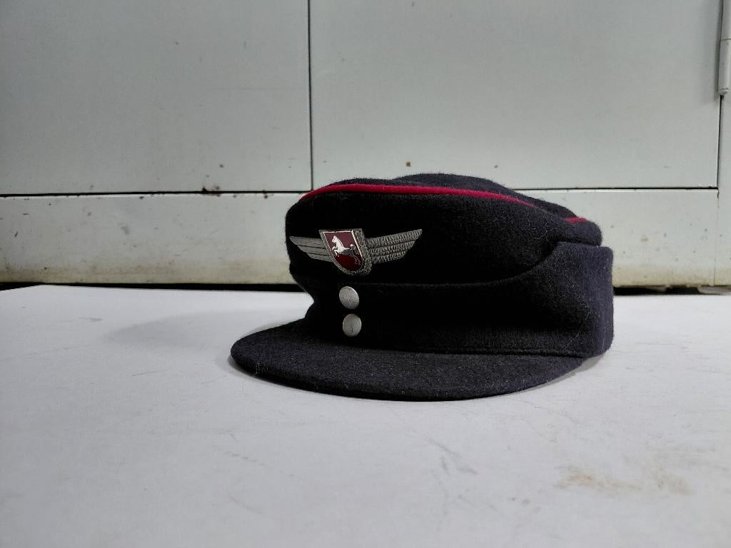Pet brandweer mütze feuerwehr, Ophalen of Verzenden, Overige soorten, Duitsland, Helm of Baret