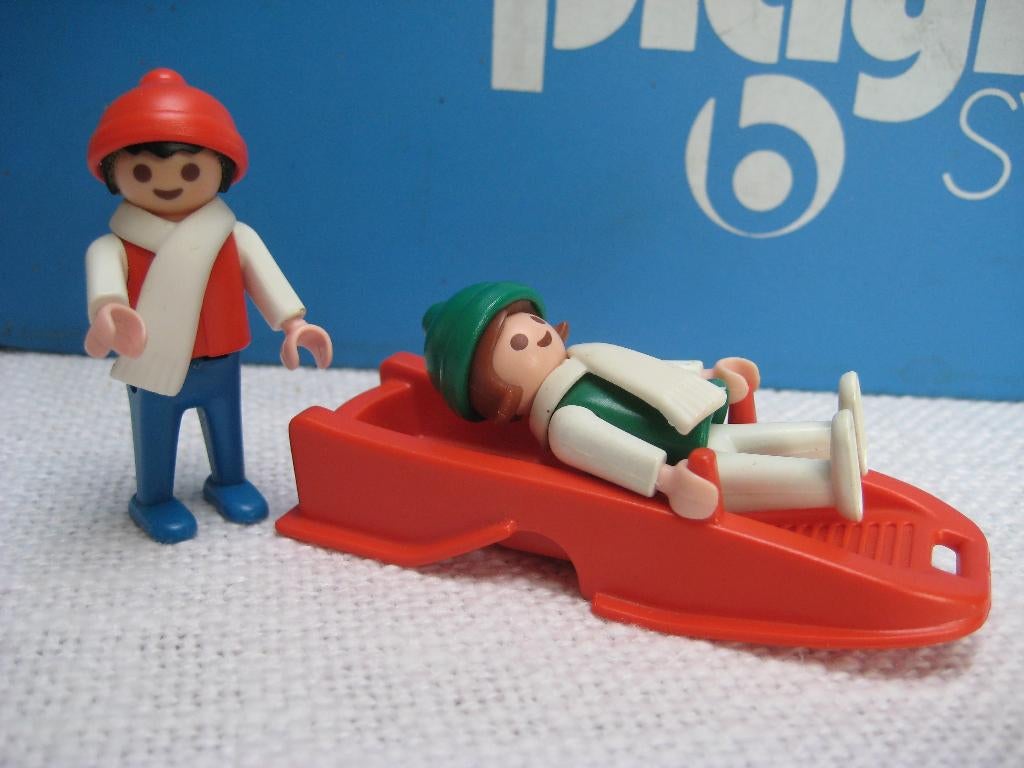 winter sneeuw 3327 a rode bobslee vintage 100% zeldzaam, Kinderen en Baby's, Speelgoed | Playmobil, Ophalen of Verzenden, Zo goed als nieuw