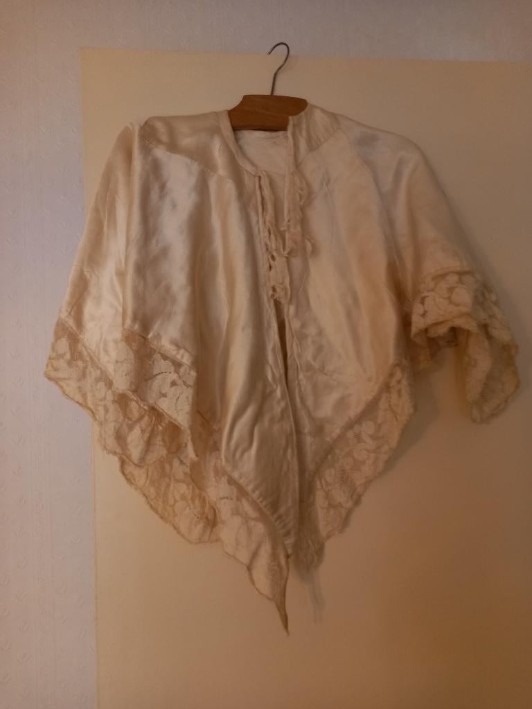 Antiek Zijde Kinder Cape ,Enz..lotje  6 Stuks, VERKOCHT, Antiek en Kunst, Curiosa en Brocante, Verzenden