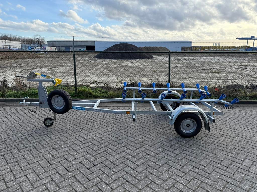 ZGAN Pega enkel-as boottrailer, Watersport en Boten, Ophalen, Zo goed als nieuw, Minder dan 6 meter