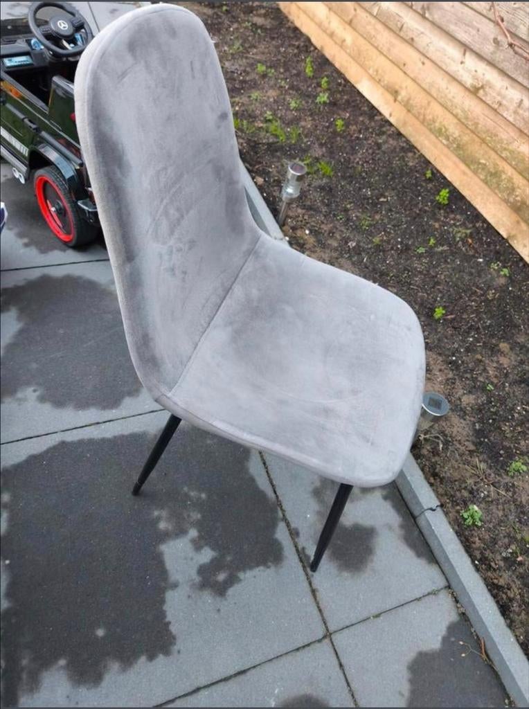 Stoel zgan ophalen in Cuijk, Huis en Inrichting, Stoelen, Ophalen, Zo goed als nieuw, Grijs, Eén