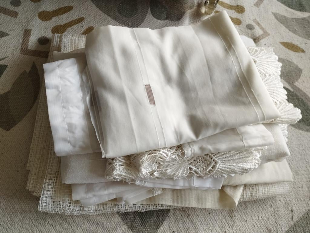 Vastenavend gordijne -diverse mate & patrone -bieden p. stuk, Gebruikt, 200 cm of meer, Crème, 200 cm of meer