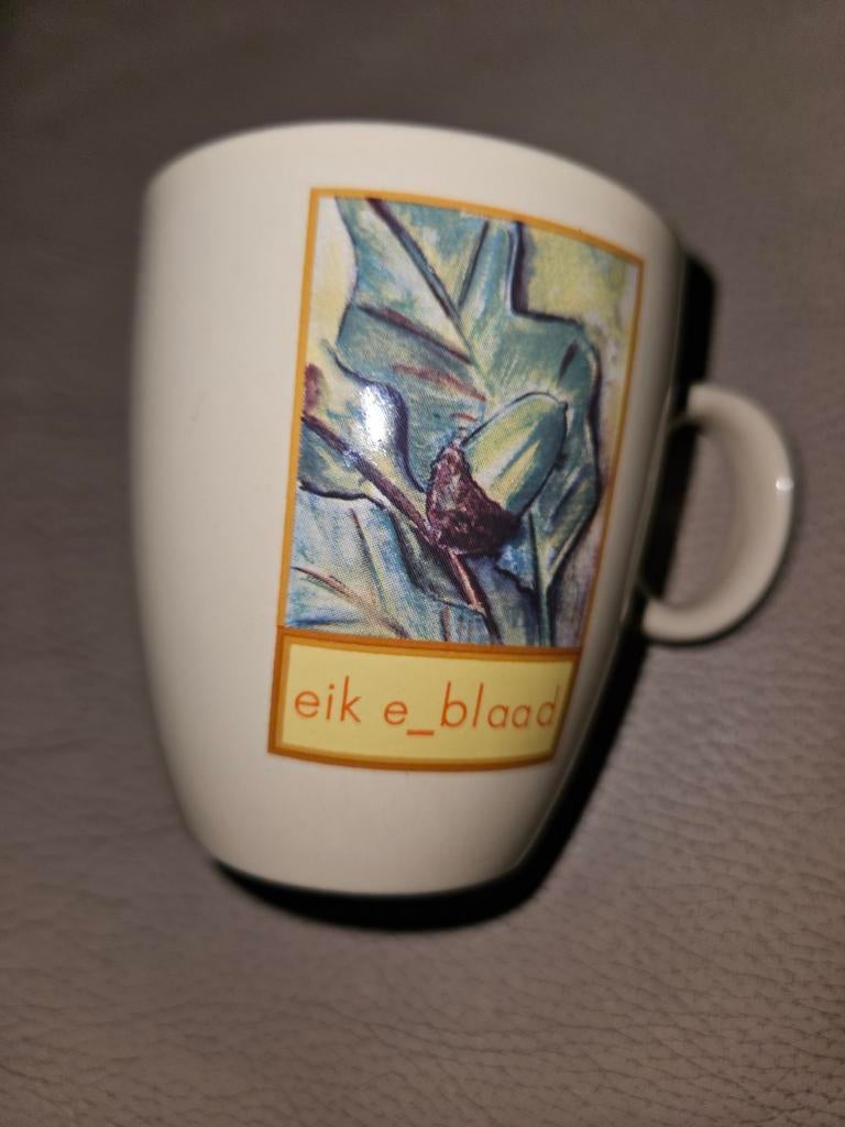 mok met eik e_blaad design C1000, Ophalen of Verzenden, Gebruikt