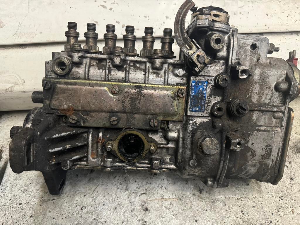 Meerdere Mercedes Bosch dieselpomp brandstofpomp om605 om606, Ophalen, Gebruikt