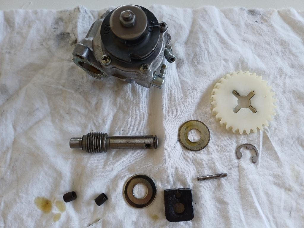 YAMAHA TY olie pomp compleet is gebruikt, Fietsen en Brommers, Brommeronderdelen | Oldtimers, Gebruikt, Yamaha, Ophalen of Verzenden