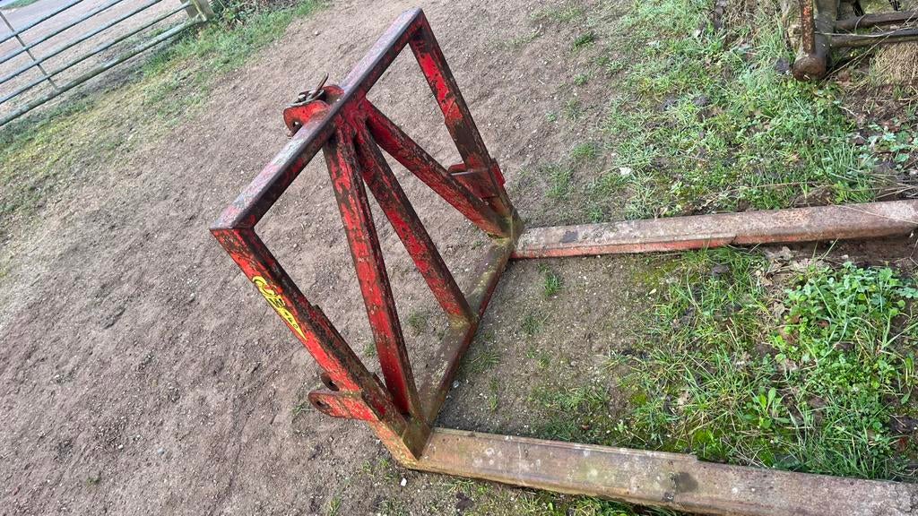 Tractor lepels / palletvorken – voorlader én achterlader, Ophalen, Transport