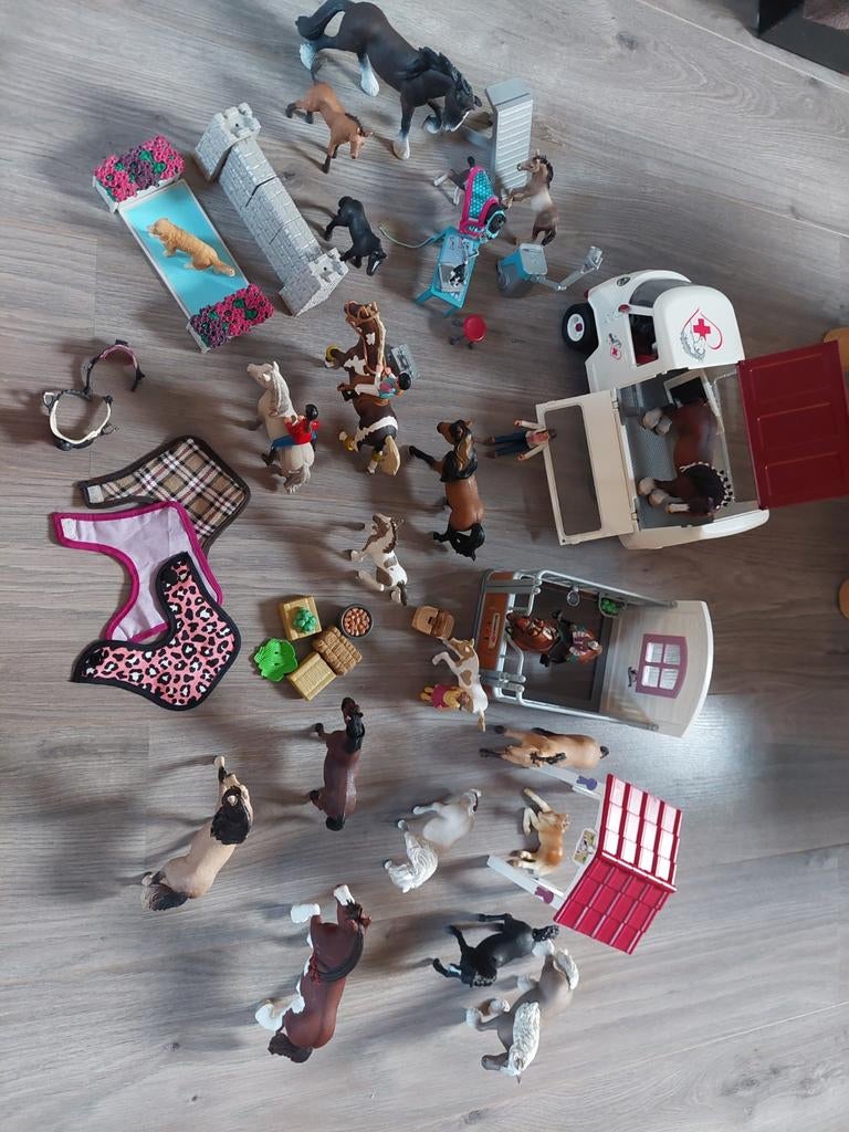 Complete set Schleich paarden en toebehoren. Inclusief paard, Verzamelen, Speelgoed, Ophalen of Verzenden, Zo goed als nieuw