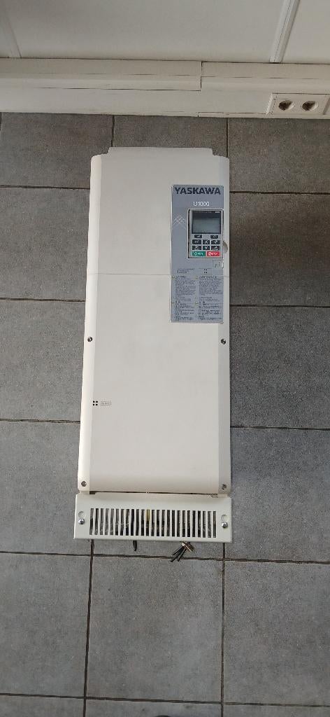 Yaskawa U1000 frequentieregelaar 400V – CIMR-UC4E0065AAA, Ophalen, Zo goed als nieuw