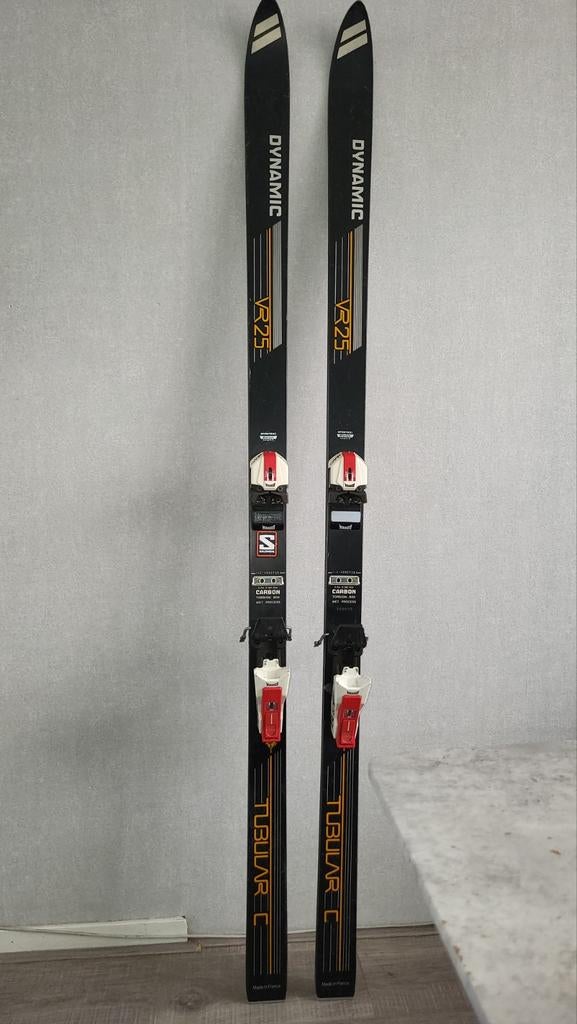 Dynamic tubular carbon VR25 voor 50 €, Ophalen, 160 tot 180 cm, Ski's, Salomon
