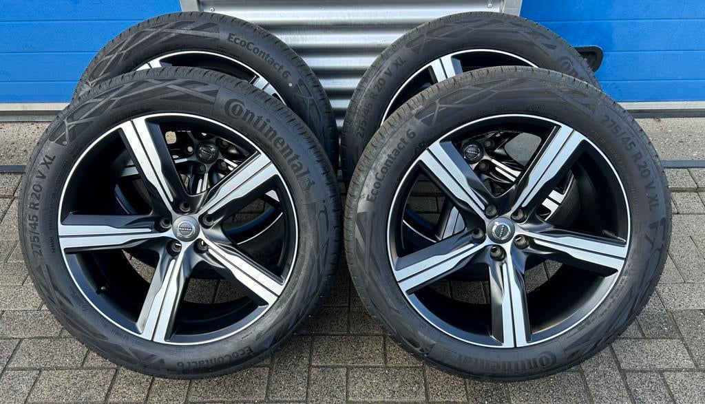 Nette 20 inch Volvo velgen 275-45-20 zomerbanden XC90, Auto-onderdelen, Banden en Velgen, Gebruikt, 275 mm, Banden en Velgen, Ophalen of Verzenden