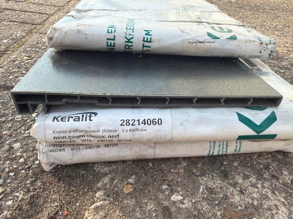 Keralit dakrandpaneel 200mm mon.groen classic nerf, Kunststof, Overige kleuren, Overige typen, Nieuw