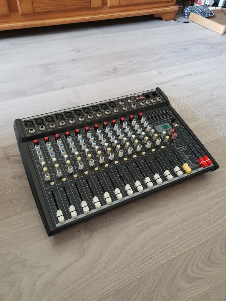 Mengpaneel - 12 kanalen, Muziek en Instrumenten, Mengpanelen, Ophalen of Verzenden, 10 tot 20 kanalen