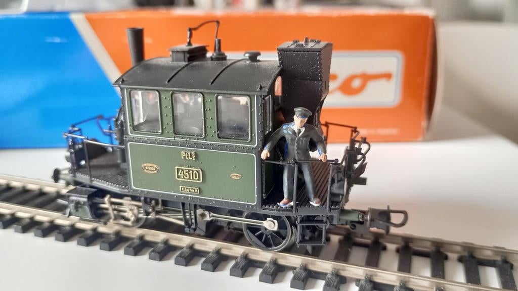 Roco 43256 H0 stoomlocomotief Ptl 2/2, Ophalen of Verzenden, Zo goed als nieuw, Roco, Analoog