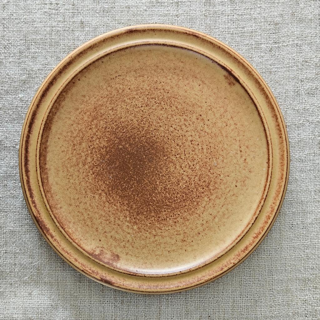 Groot seventies bord serveerschaal, Keramiek, Ophalen of Verzenden, Zo goed als nieuw, Overige stijlen