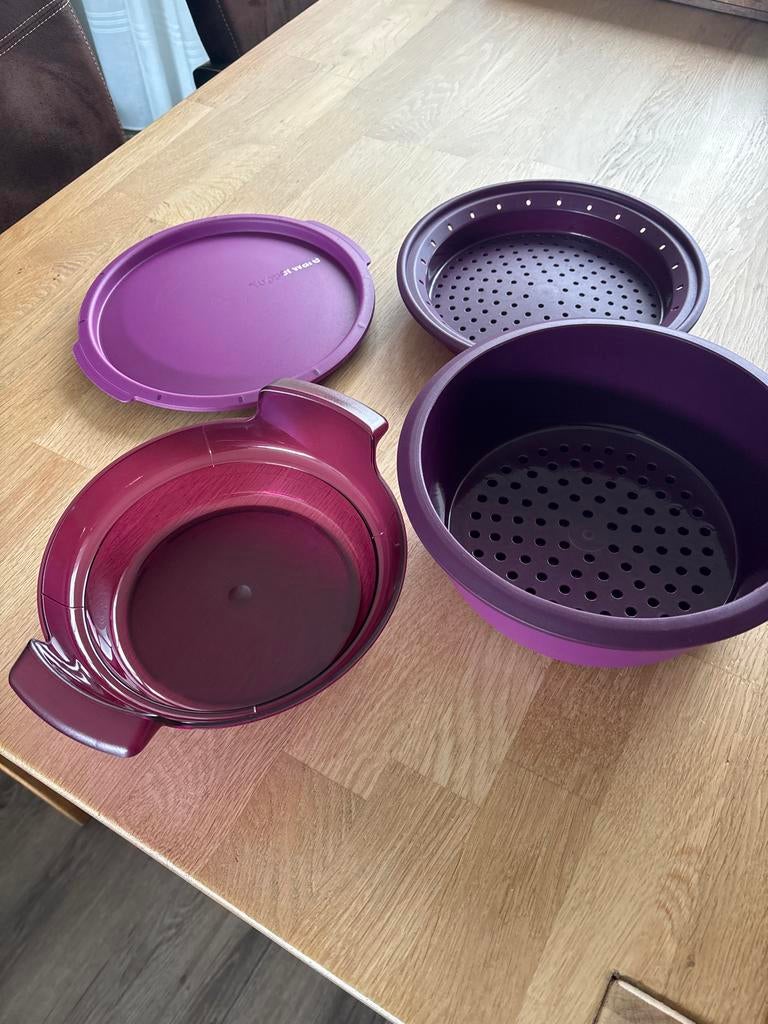 Tupperware stoompan, Huis en Inrichting, Ophalen of Verzenden, Gebruikt, Paars, Overige typen