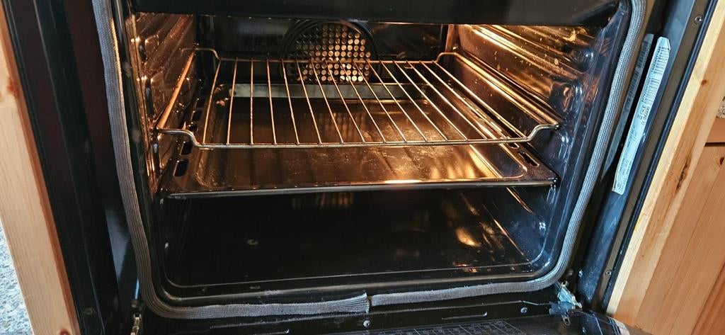 Whirlpool inbouw hete lucht oven met pyrolyse, Ophalen
