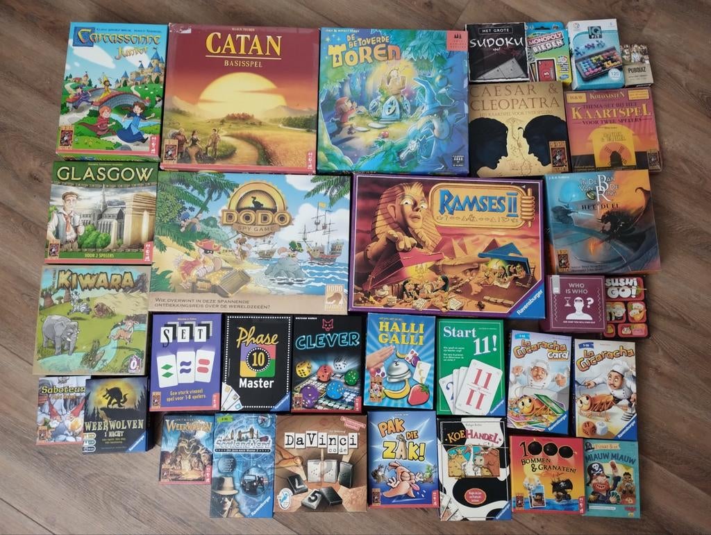 Grote collectie bordspellen en kaartspellen, Hobby en Vrije tijd, Gezelschapsspellen | Bordspellen, Vijf spelers of meer, Ophalen