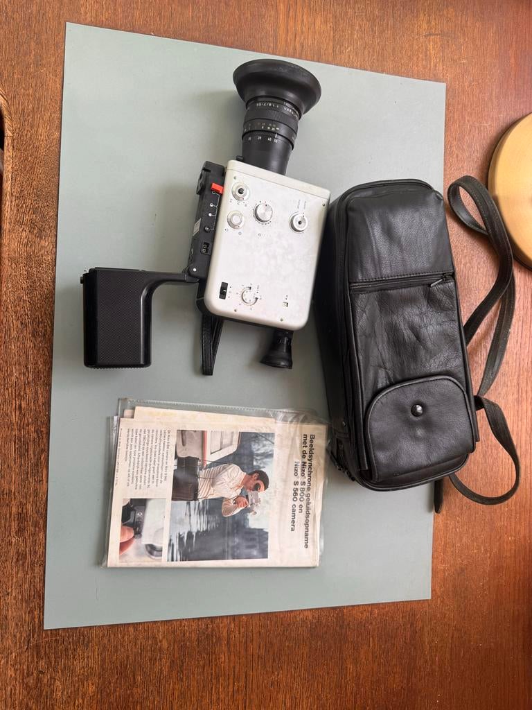 Vintage Nizo S 560 Super 8 Camera met accessoires, Ophalen, 8mm, Camera