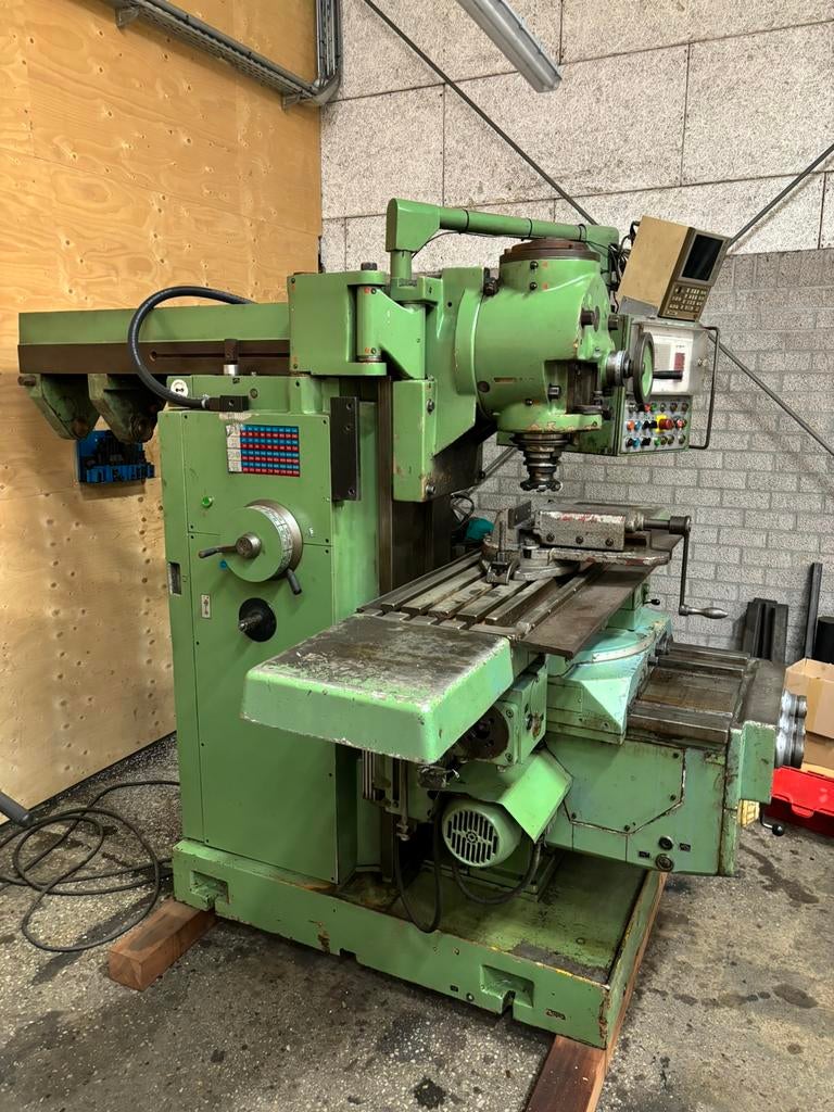 Prvomajska GUK-2P freesbank SK50, Doe-het-zelf en Verbouw, Gereedschap | Freesmachines, Ophalen, Gebruikt, Elektrisch, Overige soorten