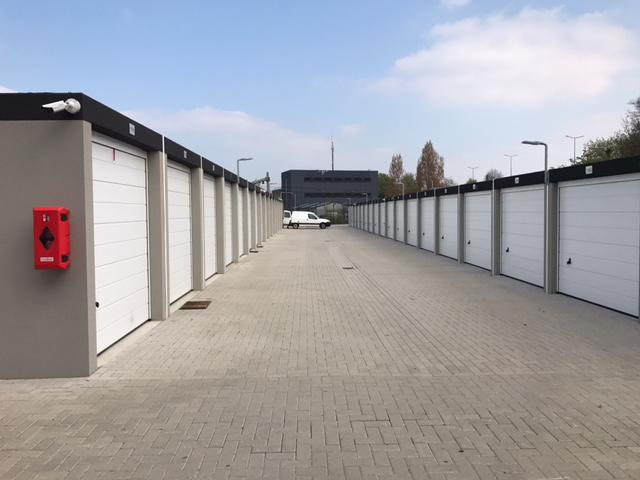 Garage box te huur/ Lovense kanaaldijk