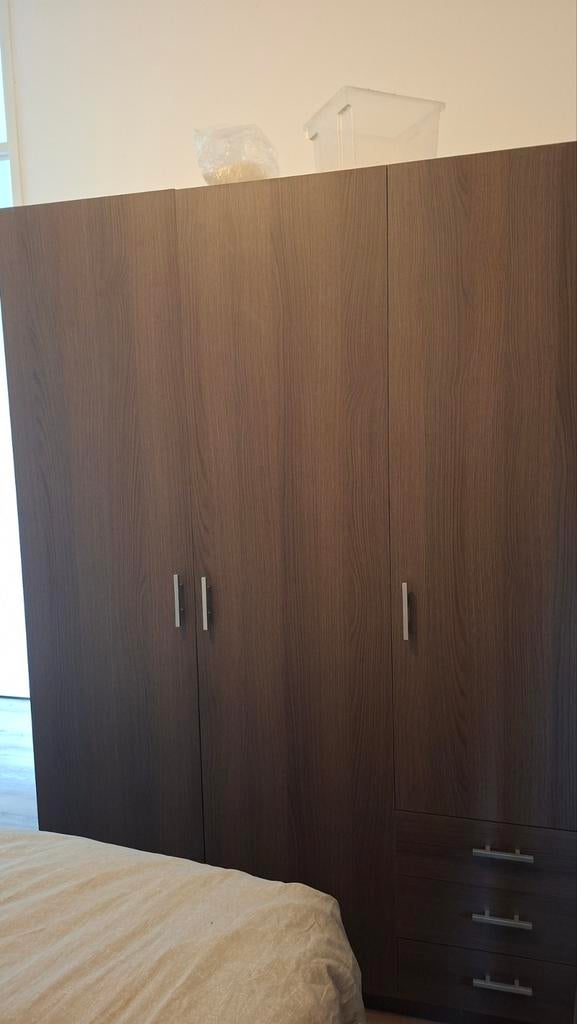 Kledingkast Leenbakker 200x147x50 cm, Ophalen, 50 tot 75 cm, 100 tot 150 cm, 150 tot 200 cm