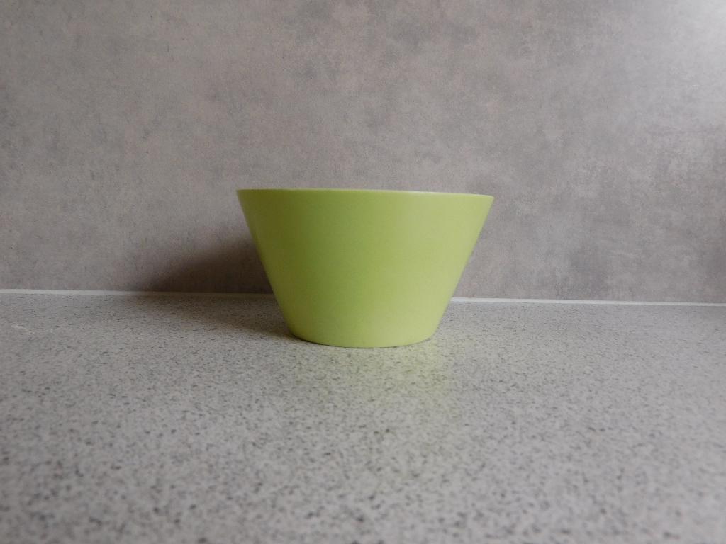 Schaal 12x6,5 cm. Lime Tric Arzberg, Ophalen of Verzenden, Overige stijlen, Porselein, Schaal of Schalen