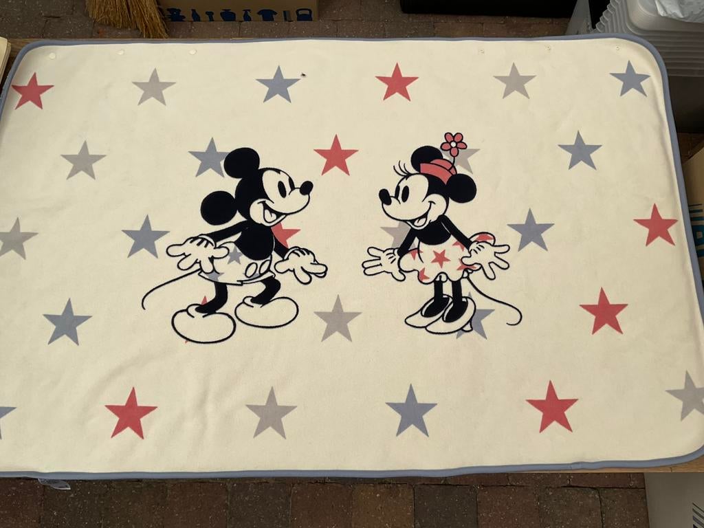 Nieuw zgan Disney Mickey Minnie Mouse plaid ca 135x80cm, Verzamelen, Disney, Ophalen, Mickey Mouse, Nieuw, Kleding of Textiel