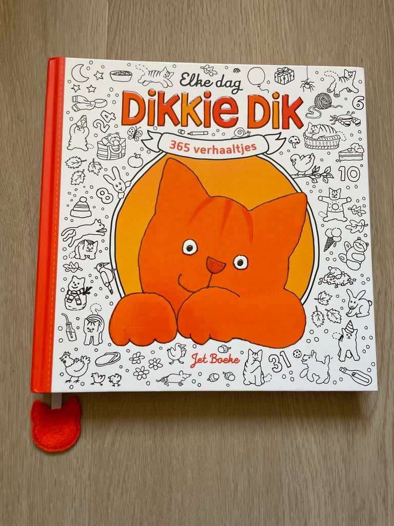 Elke dag Dikkie Dik - 365 verhaaltjes, Ophalen of Verzenden, Zo goed als nieuw, Fictie algemeen