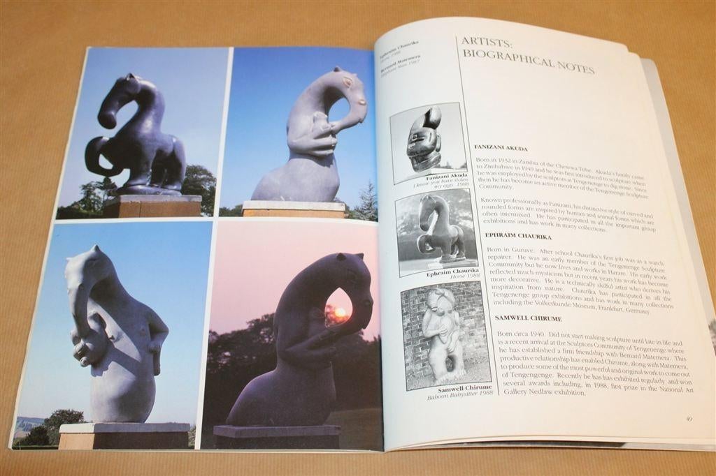 Steensculpturen uit Zimbabwe — Catalogus 1990 [EN], Ophalen of Verzenden, Gelezen