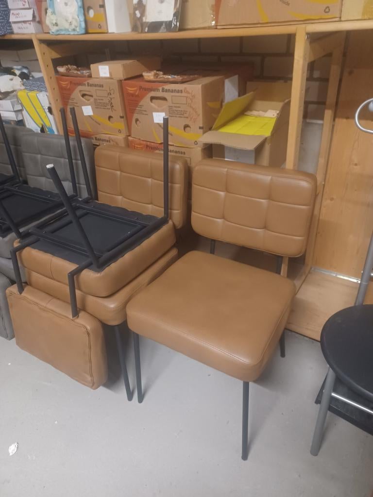 Eetkamerstoelen beige en grijs 8 stuks., Ophalen, Zo goed als nieuw, Grijs, Vijf, Zes of meer stoelen