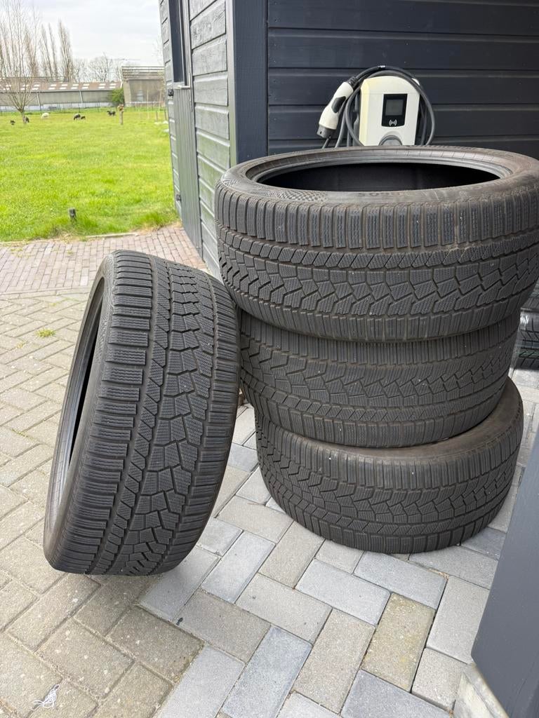 Winterbanden Continental Wintercontact 22inch, Auto-onderdelen, Banden en Velgen, Ophalen, Gebruikt, 285 mm, Overige maten