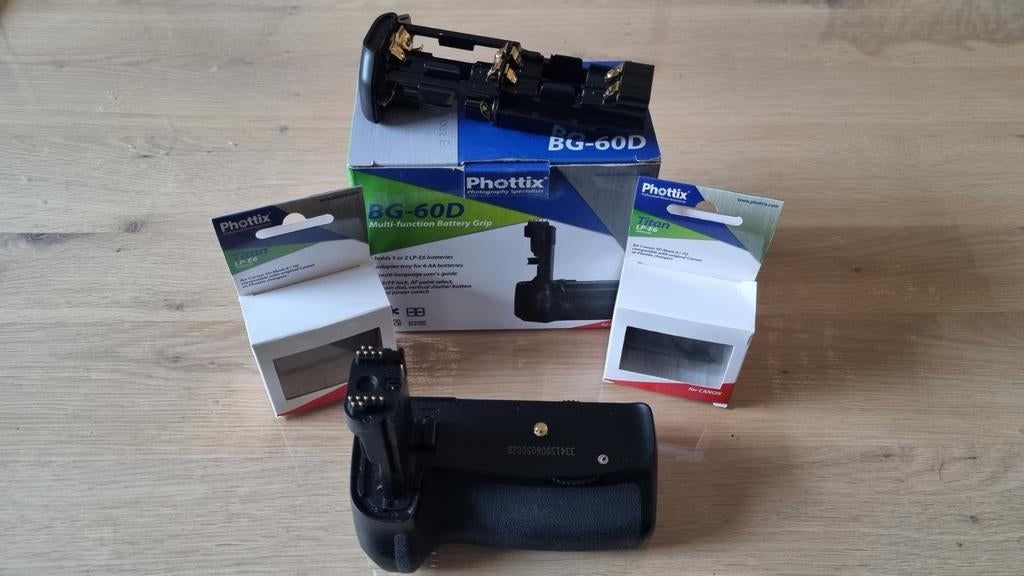 Battery Grip voor de Canon EOS 60D., Ophalen of Verzenden