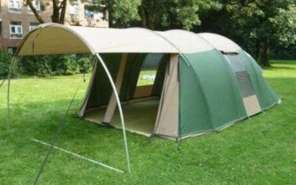 Falco Zeearend 4 – complete gezinstunneltent, Caravans en Kamperen, Ophalen, Gebruikt, Tot en met 4