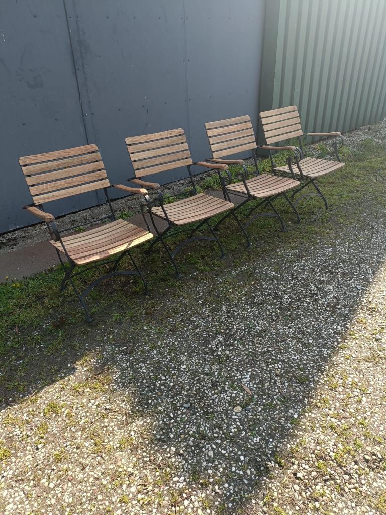 4 inklapbare bistrostoelen met armleuningen, Ophalen, Gebruikt, Metaal