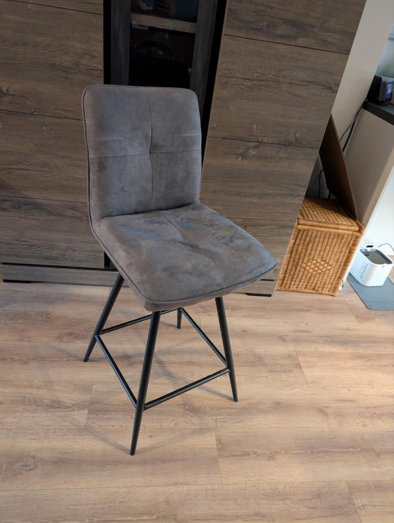 H&H barkruk Milva draaiend barstoel, 2 krukken, Ophalen, Zo goed als nieuw, 60 tot 90 cm