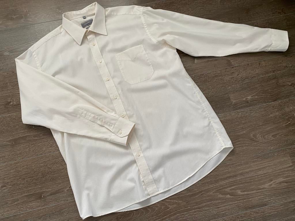 Heren cremekleurig overhemd maat 44 van FINEST TAILOR, Kleding | Heren, Overhemden, Overige kleuren, Ophalen of Verzenden, Gedragen