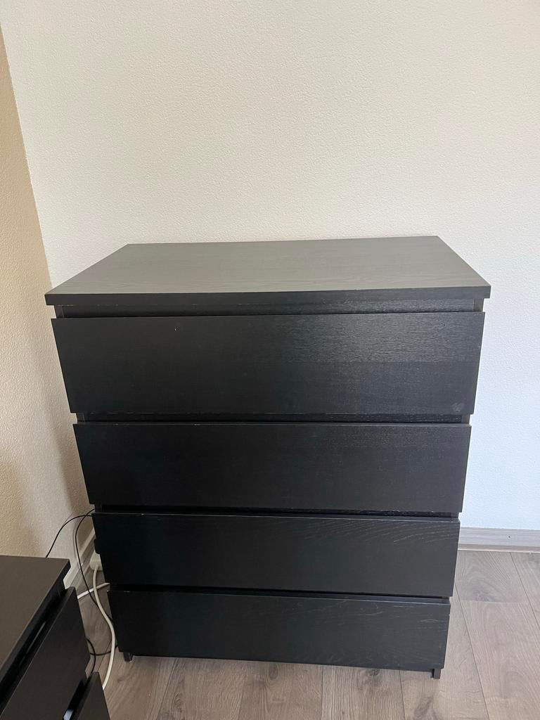 Zwarte IKEA kast MALM met 4 lades, Huis en Inrichting, Kasten | Ladekasten, Ophalen, Gebruikt, 100 tot 150 cm, 50 tot 100 cm
