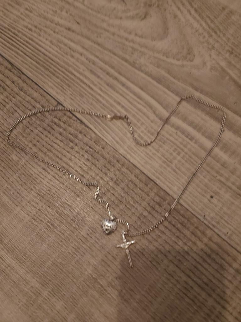 Zilveren 925 ketting 60cm met kruisje en hartje, Ophalen, Met hanger, Zo goed als nieuw, Zilver