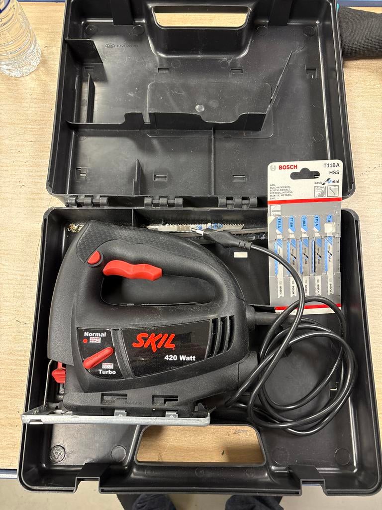 Skil Decoupeerzaag + Accessoires - Goed Onderhouden, Gebruikt, Decoupeerzaag, Ophalen of Verzenden, 30 tot 70 mm