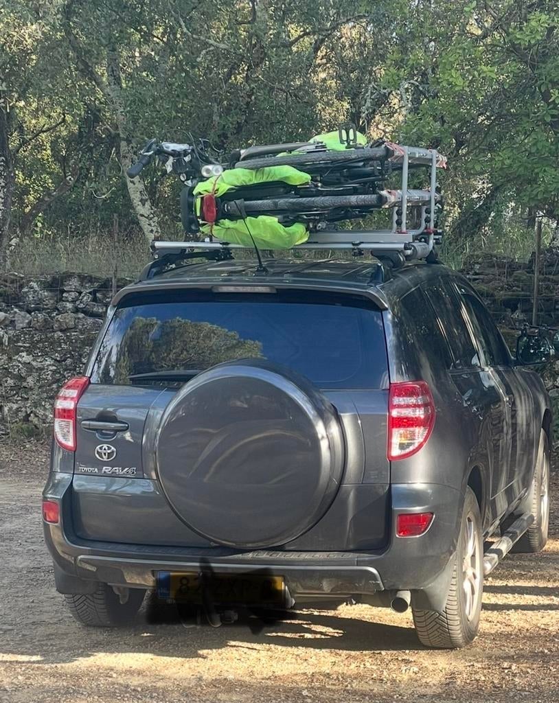 Giraffe dakdragers voor fietsen, Ophalen, Zo goed als nieuw