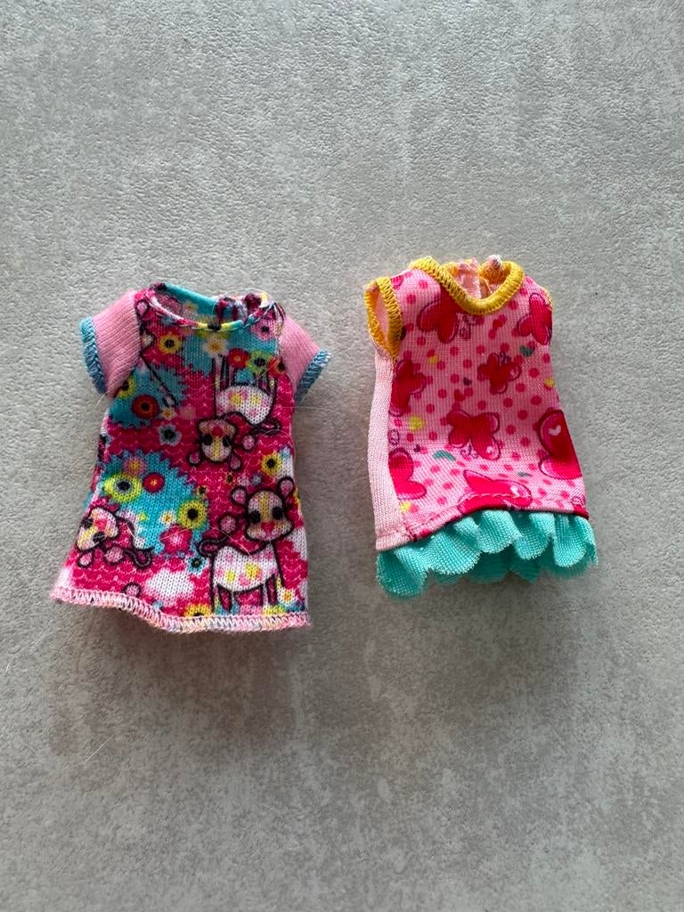 Barbie chelsea jurkjes, Verzamelen, Poppen, Ophalen of Verzenden, Gebruikt, Kleertjes