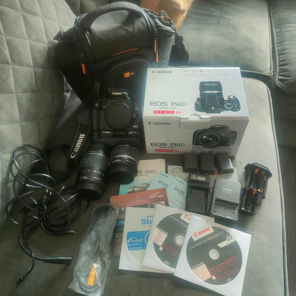 Canon EOS 350D digitale camera met 2 lenzen, Ophalen of Verzenden, Zo goed als nieuw, Canon