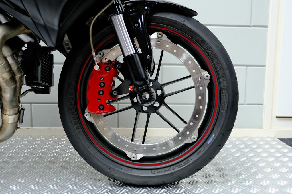 Buell 1125CR TOUR (bj 2009) - foto 2