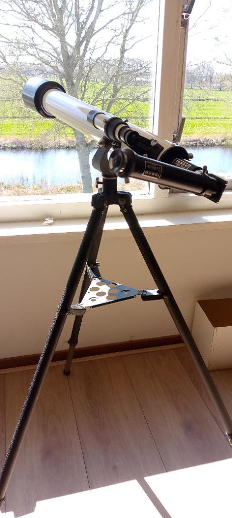 Tasco Starbite Refractor Telescope  9TE-5, Ophalen, Gebruikt, Lenzentelescoop (refractor), Met statief