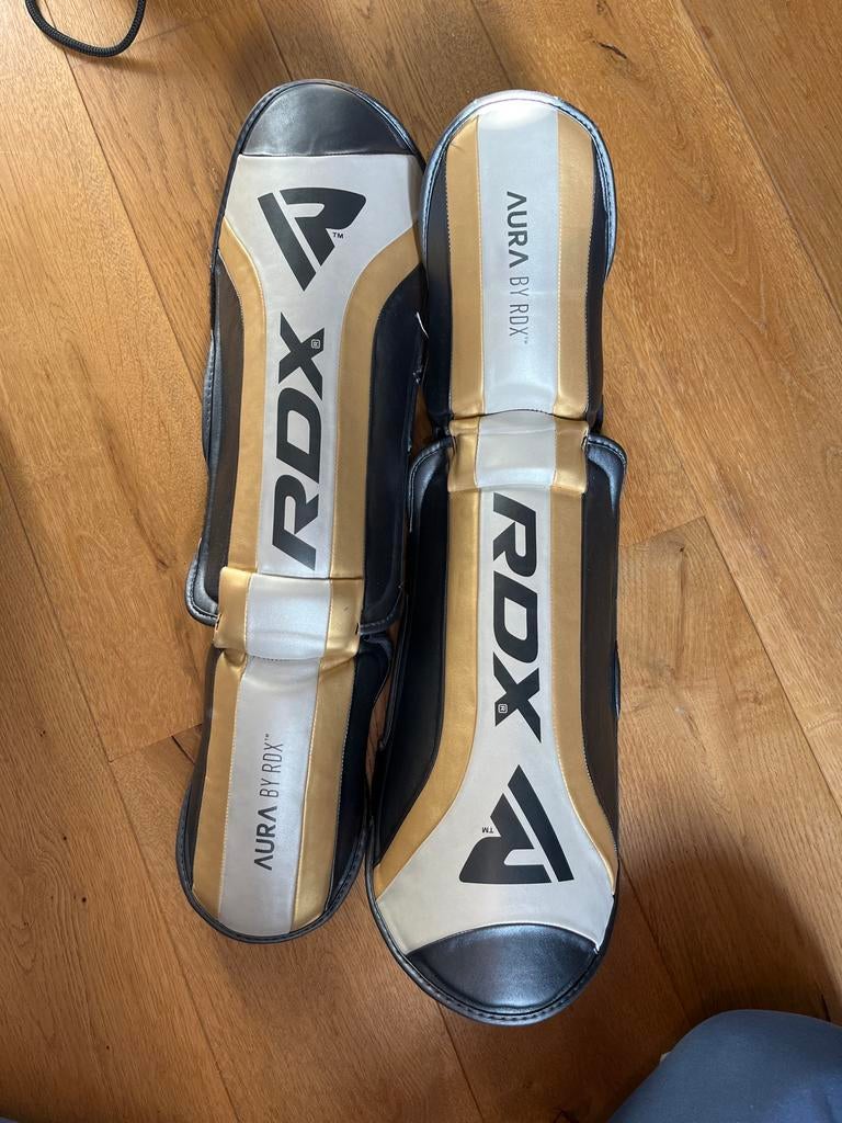 Scheenbeschermers maat S, Ophalen of Verzenden, Zo goed als nieuw, Boksbeschermers