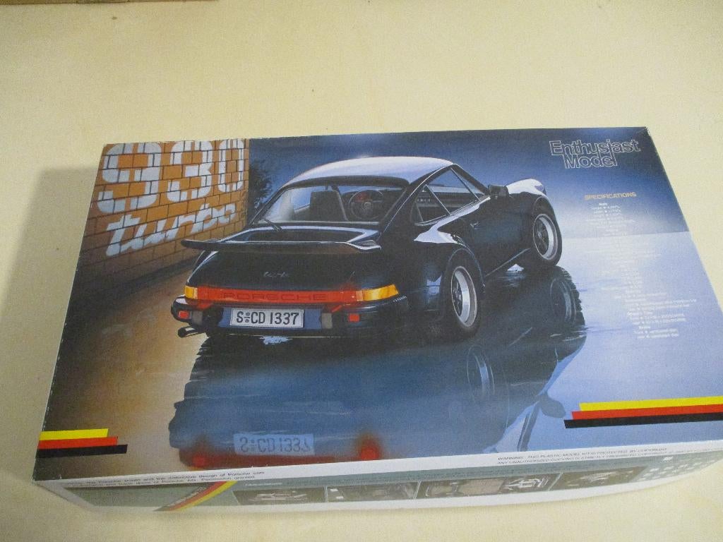Fujimi Porsche 930 turbo 76, Hobby en Vrije tijd, Modelbouw | Auto's en Voertuigen, Fujimi, Auto, Groter dan 1:32, Ophalen of Verzenden