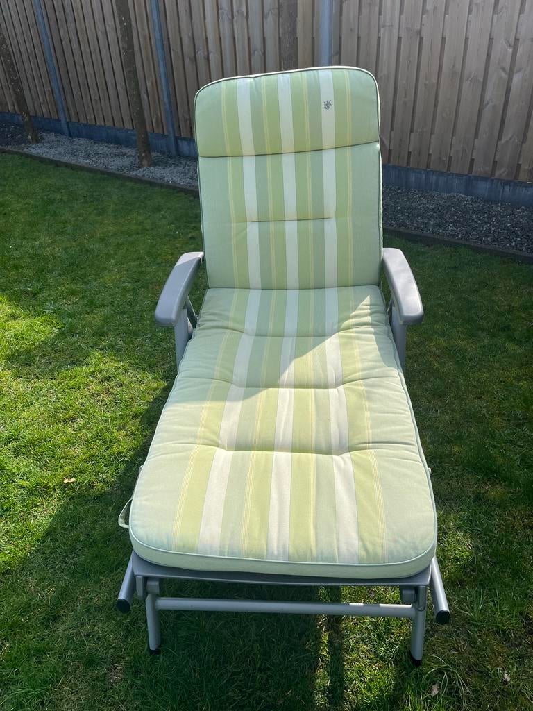 Ketler Riva breed Ligbed Grijs  - Verstelbaar & Verr, Ophalen, Zo goed als nieuw, Kunststof, Verstelbaar